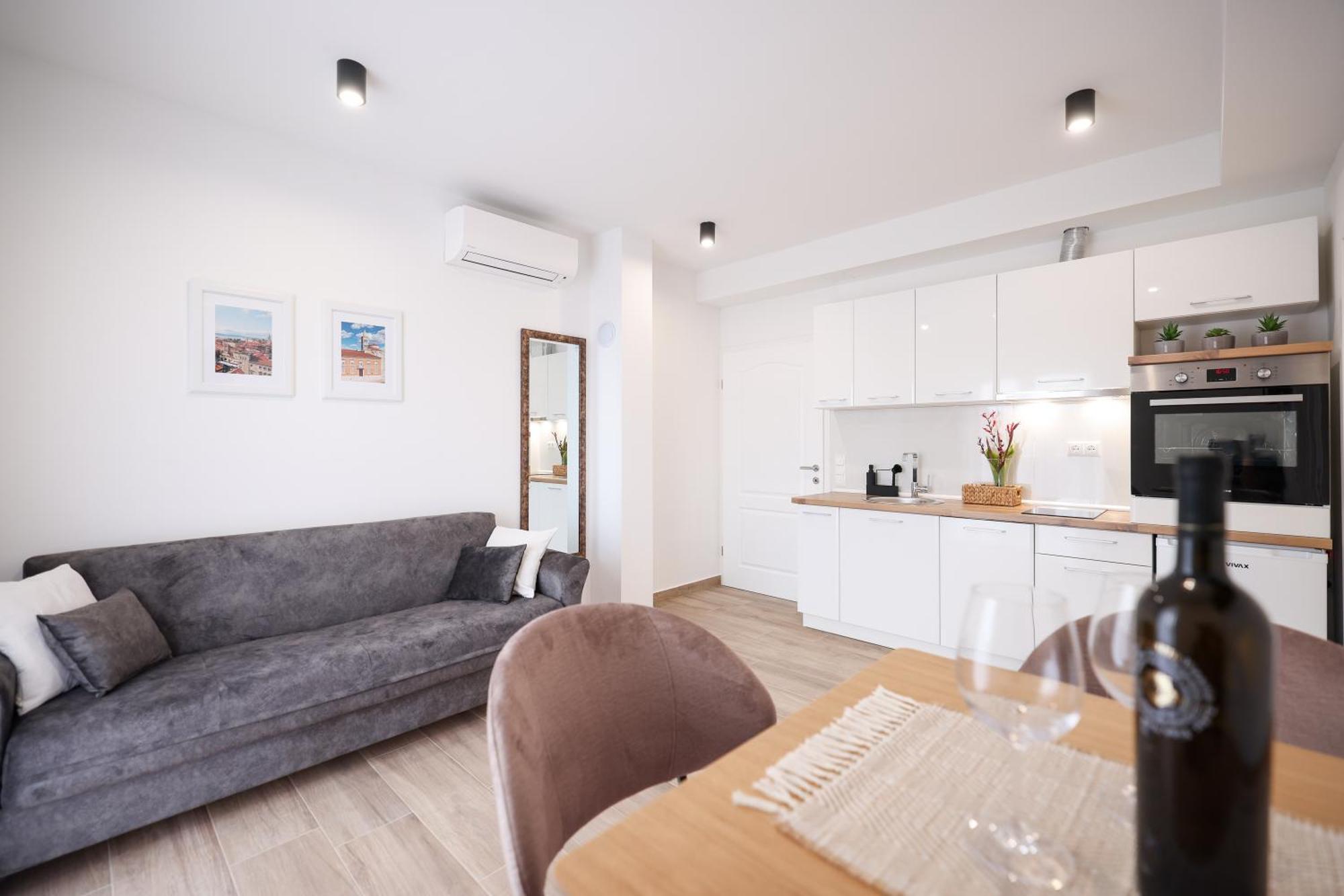 Duo Soles - Apartments With Private Parking Near Zadar Murvica  Zewnętrze zdjęcie