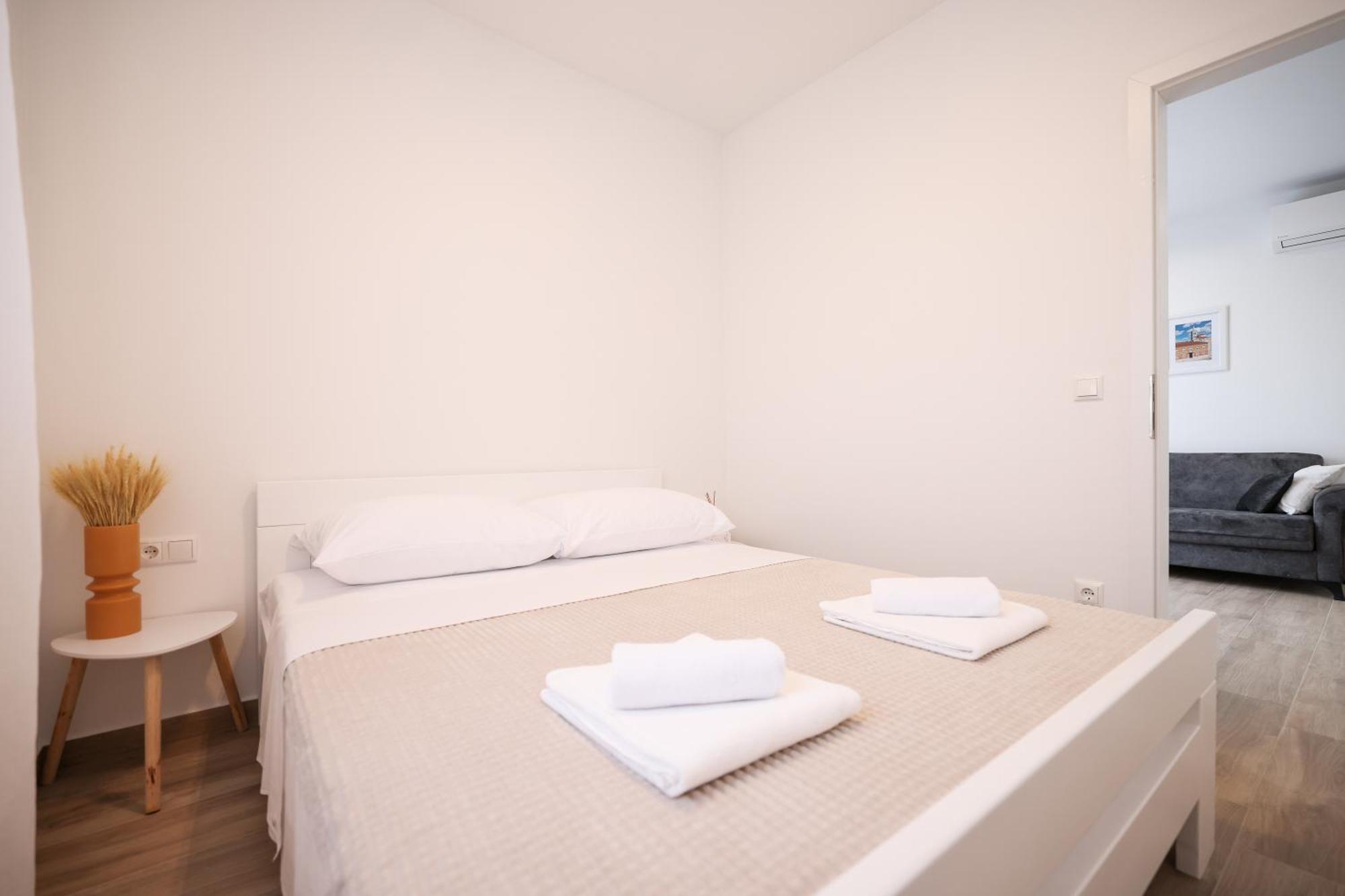 Duo Soles - Apartments With Private Parking Near Zadar Murvica  Zewnętrze zdjęcie