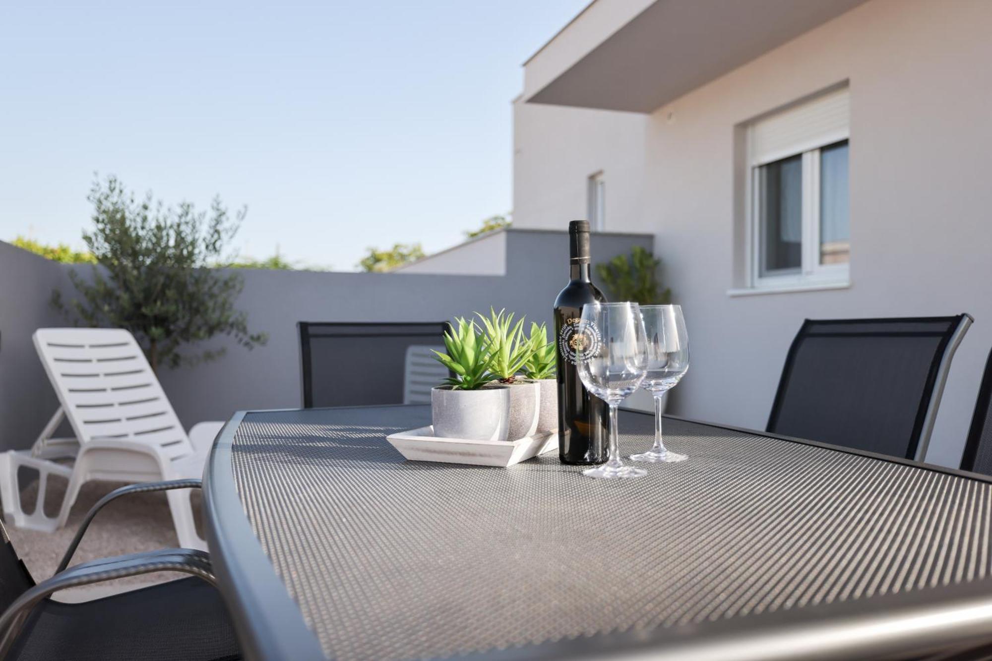 Duo Soles - Apartments With Private Parking Near Zadar Murvica  Zewnętrze zdjęcie